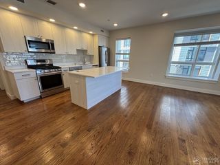 1 Everett St. 202, Boston, MA 02134