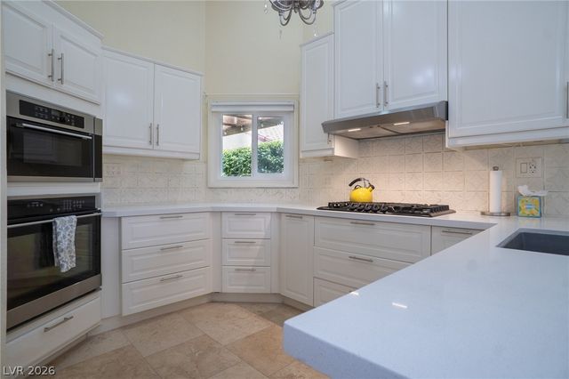 7205 Mission Hills Drive, Las Vegas, NV 89113