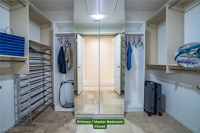 7205 Mission Hills Drive, Las Vegas, NV 89113