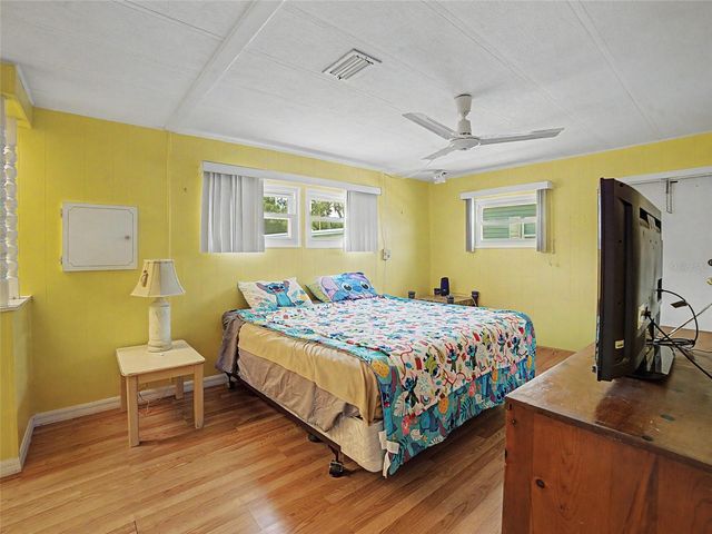 701 SUGAR PALM STREET, Largo, FL 33778