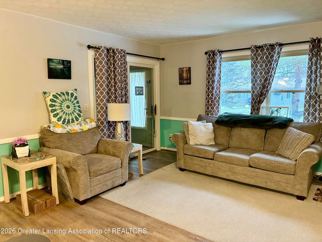 513 N Scott Street, Dewitt, MI 48820