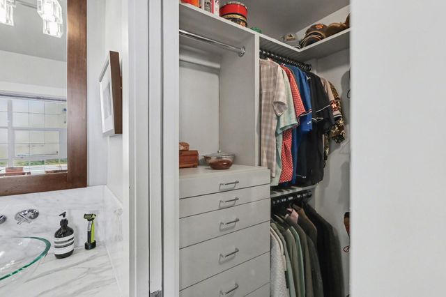 204 Travis Street 4E, Houston, TX 77002