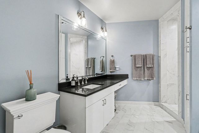 204 Travis Street 4E, Houston, TX 77002