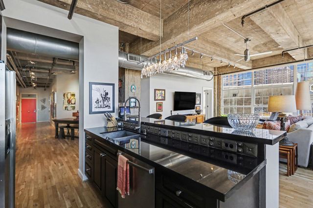 204 Travis Street 4E, Houston, TX 77002