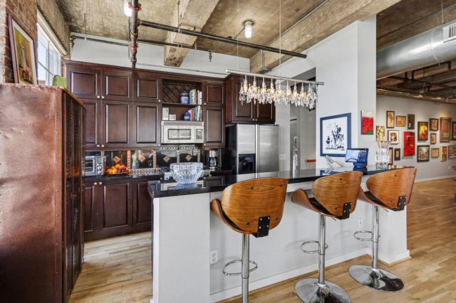 204 Travis Street 4E, Houston, TX 77002