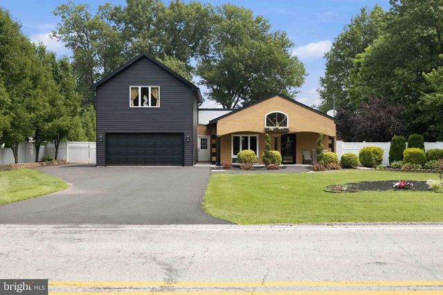 228 BRIDGE ST, Collegeville, PA 19426