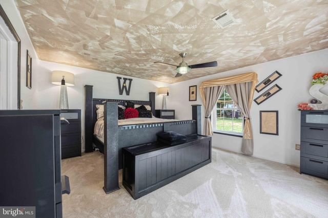 228 BRIDGE ST, Collegeville, PA 19426