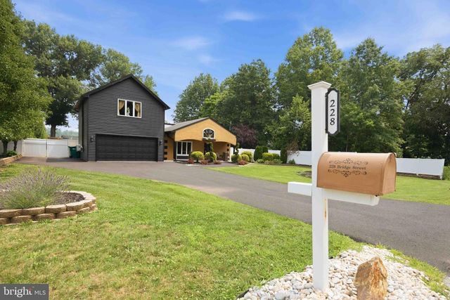 228 BRIDGE ST, Collegeville, PA 19426