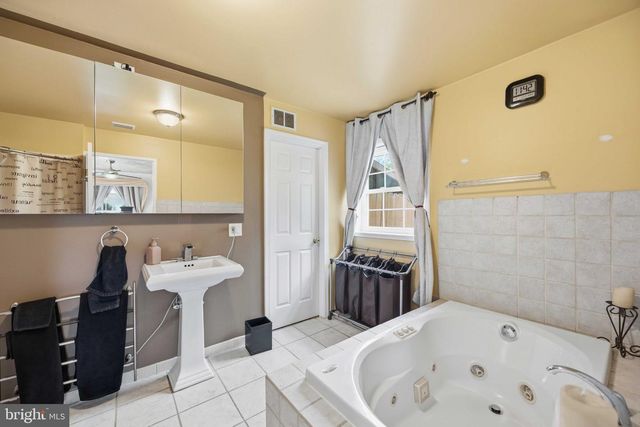 228 BRIDGE ST, Collegeville, PA 19426