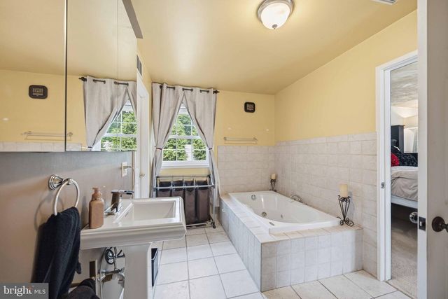 228 BRIDGE ST, Collegeville, PA 19426
