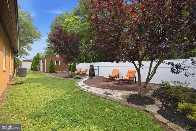 228 BRIDGE ST, Collegeville, PA 19426