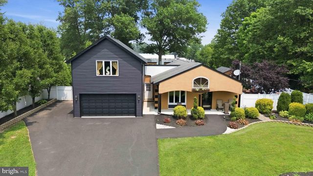 228 BRIDGE ST, Collegeville, PA 19426