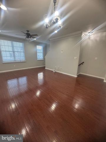 42880 PAMPLIN, Chantilly, VA 20152