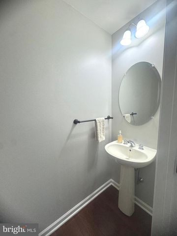 42880 PAMPLIN, Chantilly, VA 20152