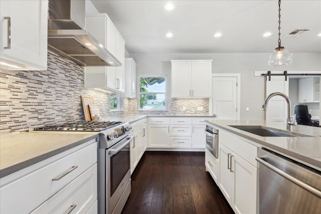 613 Theresa Ave, Austin, TX 78703