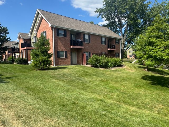 1344 McDowell Road 201, Naperville, IL 60563