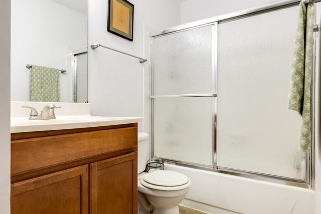 1344 McDowell Road 201, Naperville, IL 60563