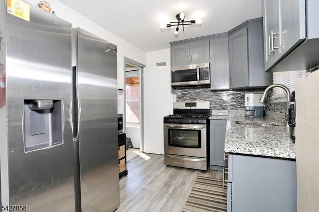 64 Chestnut St, Belleville Twp., NJ 07109
