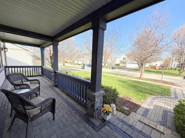 1739 Newbridge Circle, Elgin, IL 60123