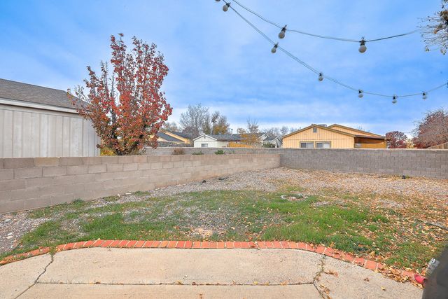 1062 Cactus Drive NE, Rio Rancho, NM 87144