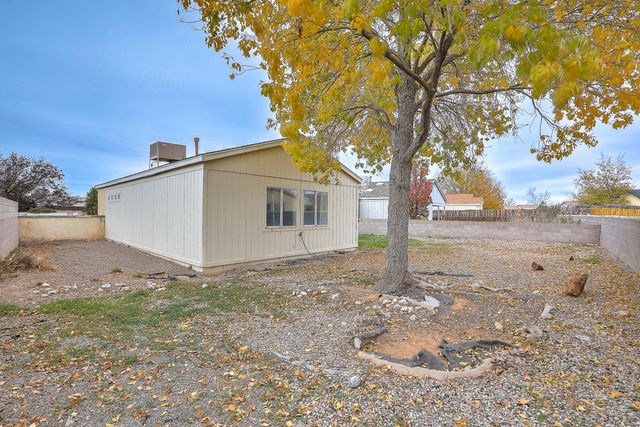 1062 Cactus Drive NE, Rio Rancho, NM 87144