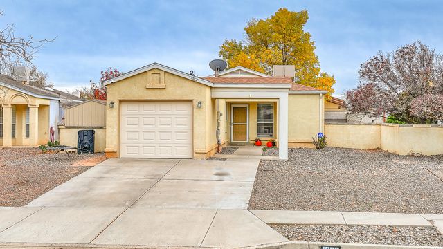 1062 Cactus Drive NE, Rio Rancho, NM 87144