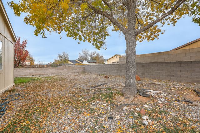 1062 Cactus Drive NE, Rio Rancho, NM 87144