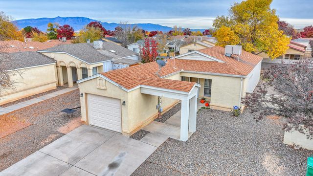 1062 Cactus Drive NE, Rio Rancho, NM 87144