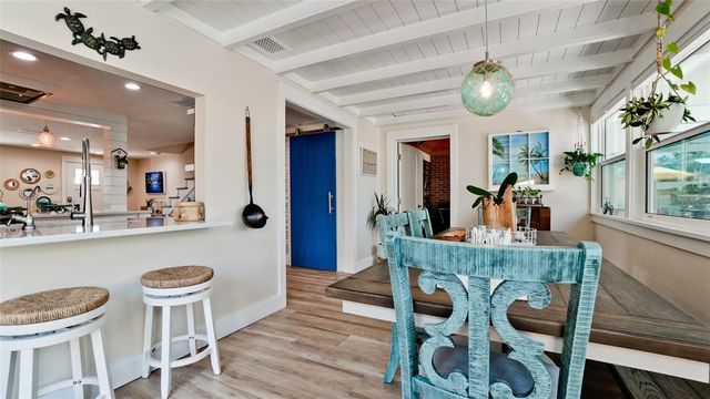 522 68TH STREET, Holmes Beach, FL 34217