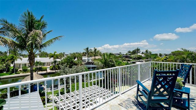 522 68TH STREET, Holmes Beach, FL 34217