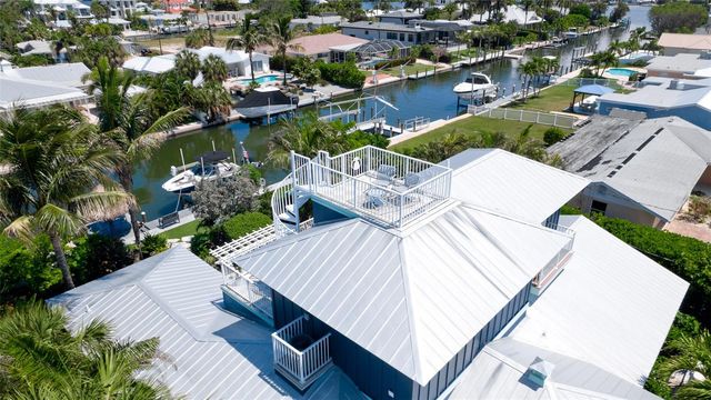 522 68TH STREET, Holmes Beach, FL 34217