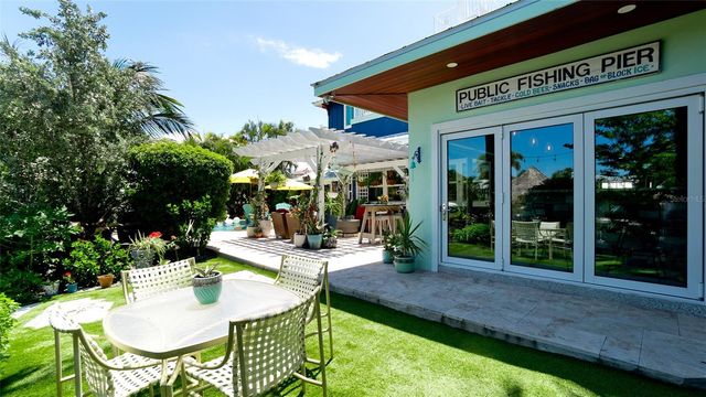522 68TH STREET, Holmes Beach, FL 34217