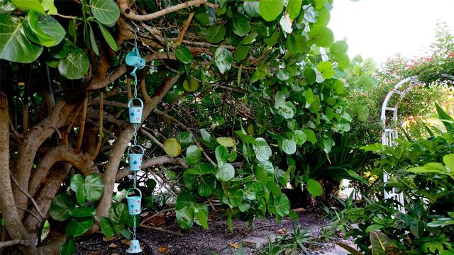 522 68TH STREET, Holmes Beach, FL 34217