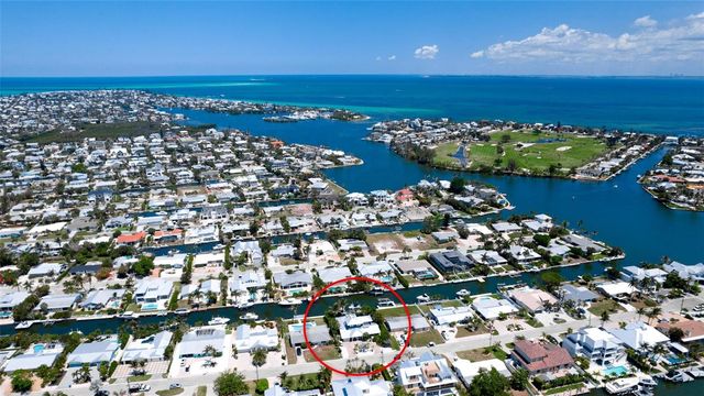 522 68TH STREET, Holmes Beach, FL 34217