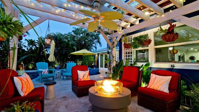 522 68TH STREET, Holmes Beach, FL 34217