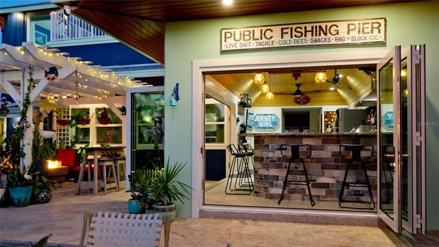 522 68TH STREET, Holmes Beach, FL 34217