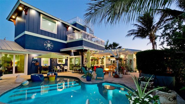 522 68TH STREET, Holmes Beach, FL 34217