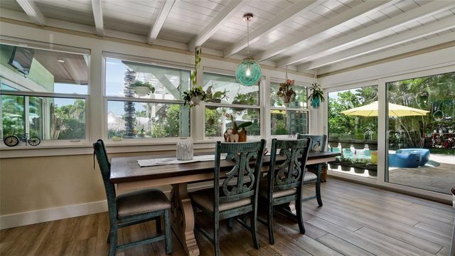 522 68TH STREET, Holmes Beach, FL 34217