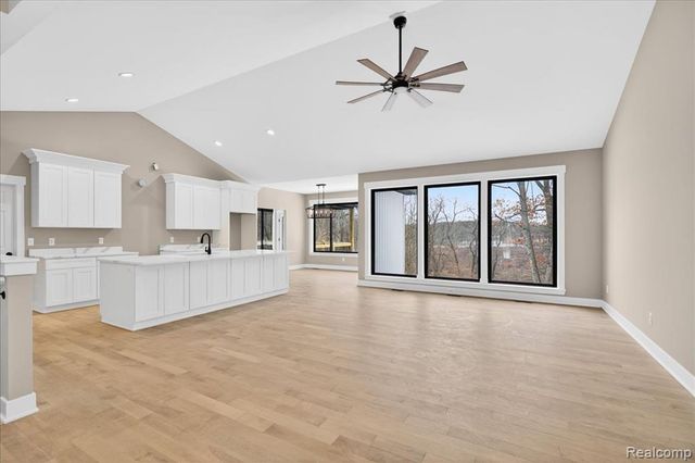 4085 Metamora Ridge, Metamora, MI 48455