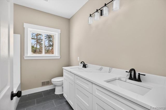 4085 Metamora Ridge, Metamora, MI 48455