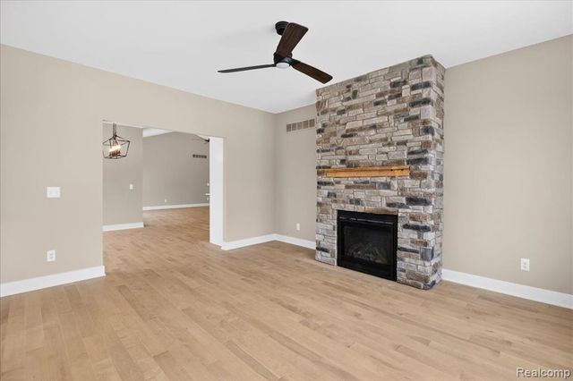 4085 Metamora Ridge, Metamora, MI 48455