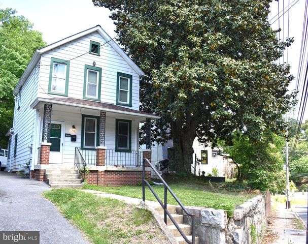 3024 STANTON RD SE, Washington, DC 20020