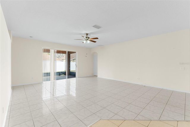 10416 MEADOW SPRING DRIVE, Tampa, FL 33647