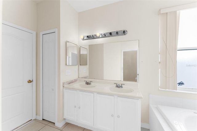 10416 MEADOW SPRING DRIVE, Tampa, FL 33647