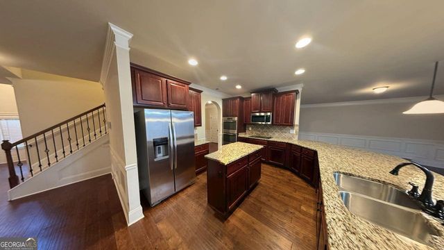 870 Clifton Springs Close Drive, Atlanta, GA 30349