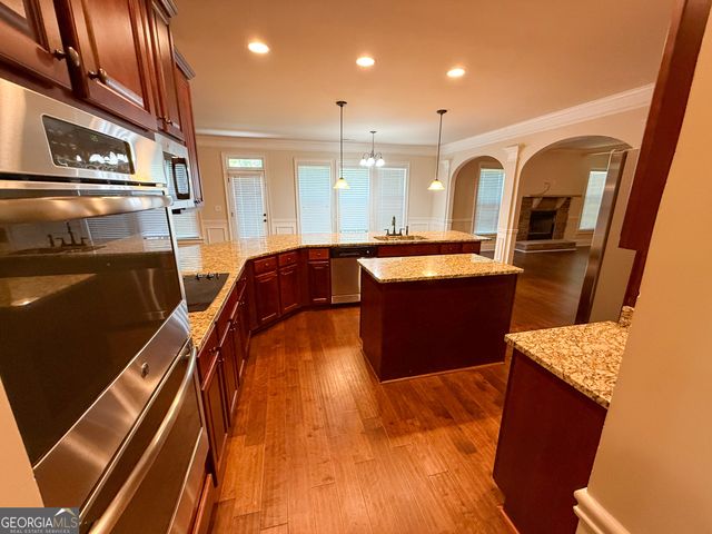 870 Clifton Springs Close Drive, Atlanta, GA 30349