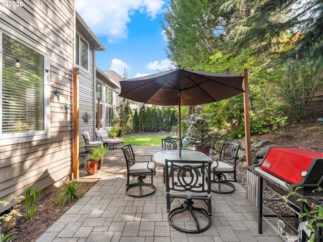12852 Nw WAKER Dr, Portland, OR 97229