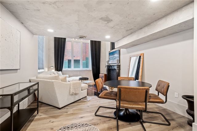 325 S Highland Ave 103, Shadyside, PA 15206