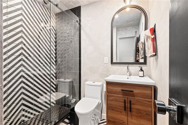 325 S Highland Ave 103, Shadyside, PA 15206