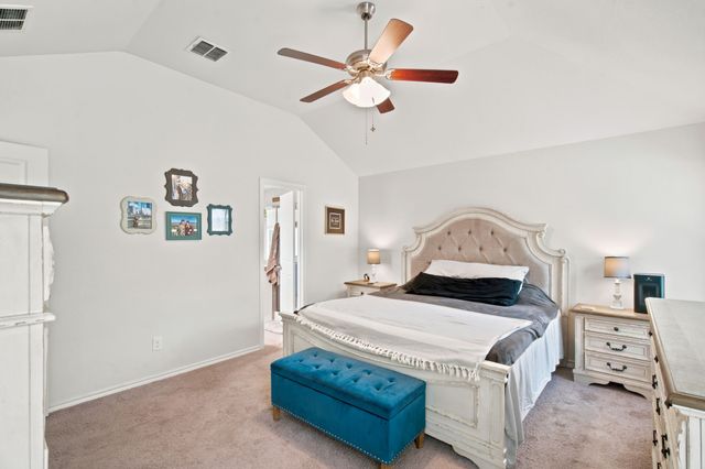 3901 Kensington Drive, Sanger, TX 76266